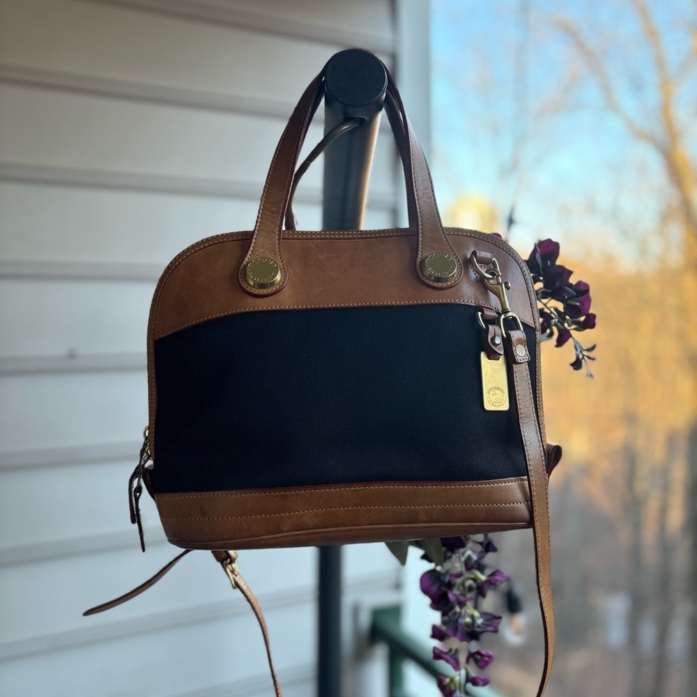 Dooney & Bourke Cabriolet Domed Zip-Zip Satchel | A57069 | Like-New Condition - Picture 15 of 16